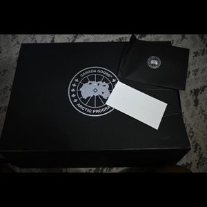 Authentic Canada Good jacket.